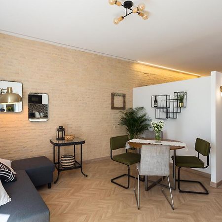 Center Apartment Fully Eqquiped Opcional Breakfast เซบีญา ภายนอก รูปภาพ